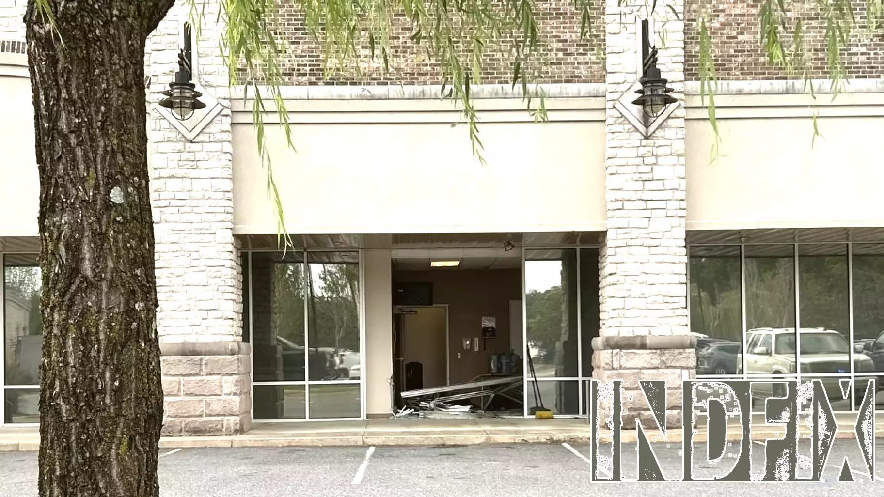 Car Smashes Into Storefront on Maumelle Boulevard in North Little Rock
