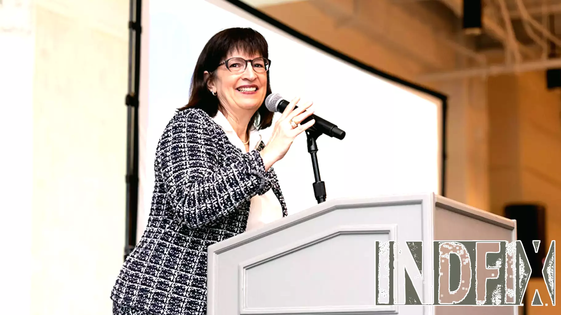Celebrating Achievement: Dayle Smith Honored with Distinguished Woman in Business Education Award