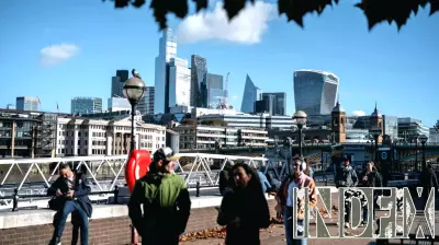 Bank lending to UK businesses falls to lowest level in nearly 30 years