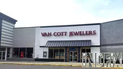 Historic Closure: Van Cott Jewelers to Shut Down After Over a Century of Service